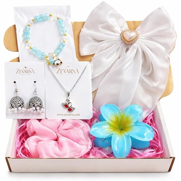 Gift Hamper for Woman & Girls Under 300
